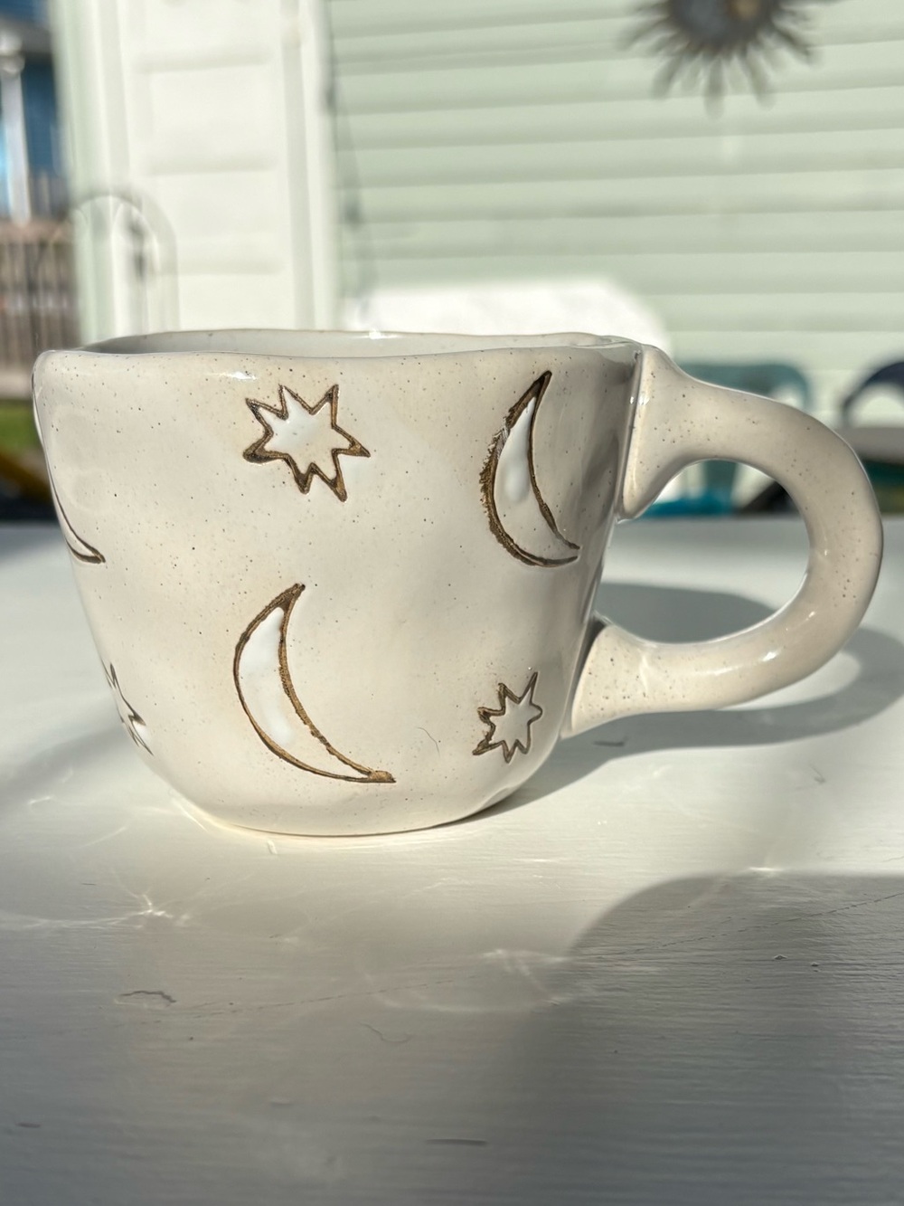 Urban Outfitters White Moon & Stars Ceramic Mug with Kitty Cat Inside NWT